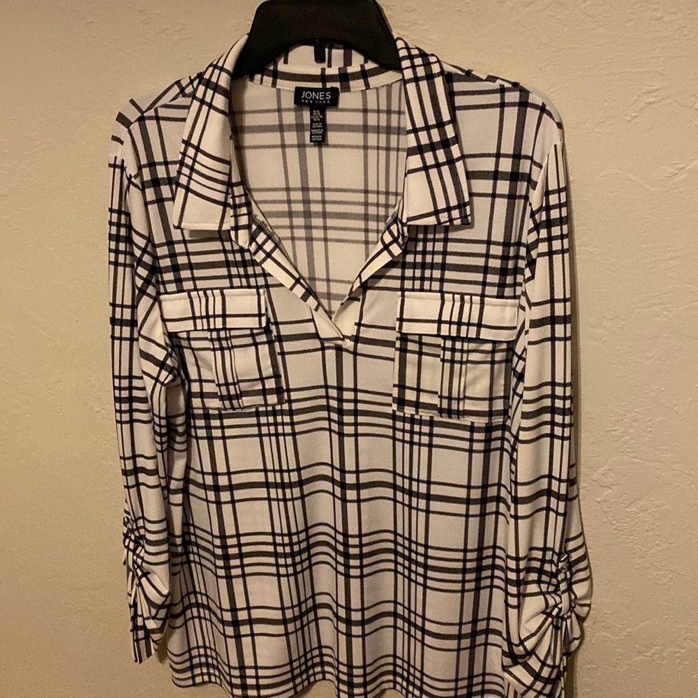 Woman XL gray and white used like new